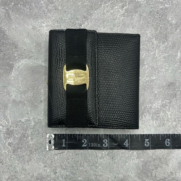 Salvatore Ferragamo Vara Bow Black Trifold Compact Wallet Clasp Leather - Picture 15 of 16